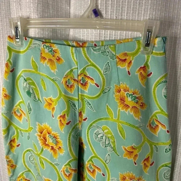 Leggiadro Women’s Size 2 Bright Floral Side Zip Ankle Pants Made In USA - Picture 2 of 15